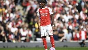 Arsenal: Madueke Cedera Lutut, Absen 6-8 Minggu