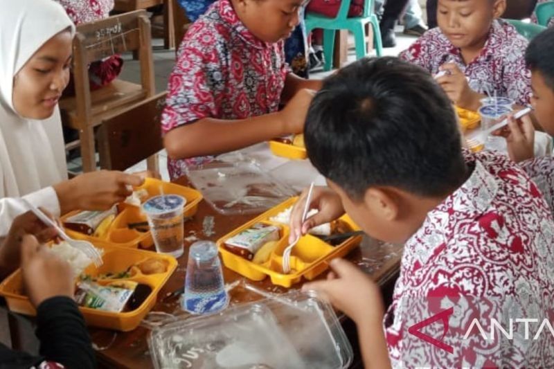 Pelajar Bisa Beri Masukan Pemberian Menu MBG di Kabupaten Belitung