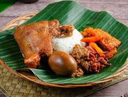 7 Gudeg Legendaris Yogyakarta: Wisata Kuliner Malam