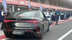 China Targetkan 80 Persen Mobil Listrik dan Hybrid pada 2040!