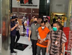 Kades Berkuasa 34 Tahun di Tulungagung Ditahan KPK Terkait Korupsi Hibah DPRD Jatim